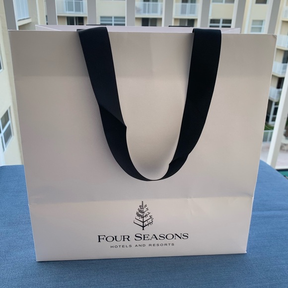 Four Seasons Shopping Bag - Medium - Picture 7 of 16